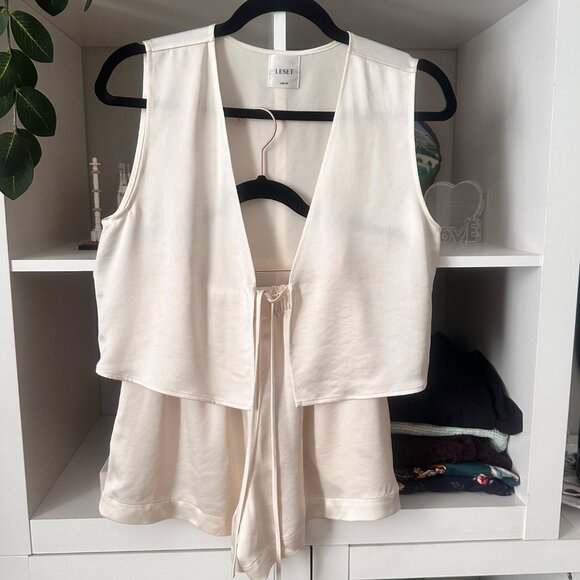 LESET Cream Satin Lounge Set Vest & Shorts XS Minimalist Luxe Sleepwear - Picture 2 of 8
